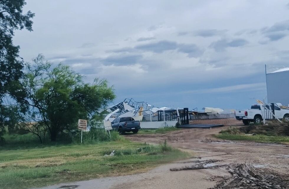 Un temporal severo dejó localidades entrerrianas enteras sin energía