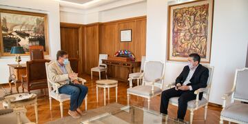 El intendente Walther Marcolini analiza con el gobernador Rodolfo Suarez las mdidas a tomar en el departamento sureño.