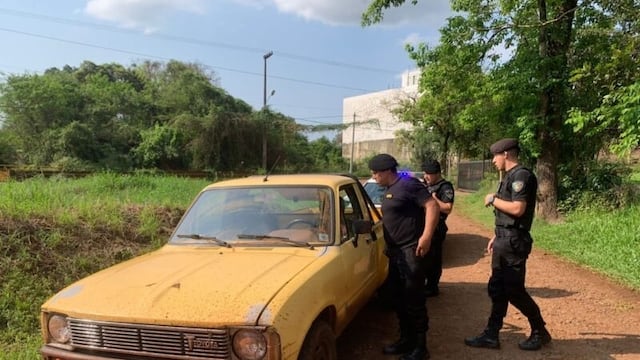 Recuperan una camioneta robada en Eldorado.