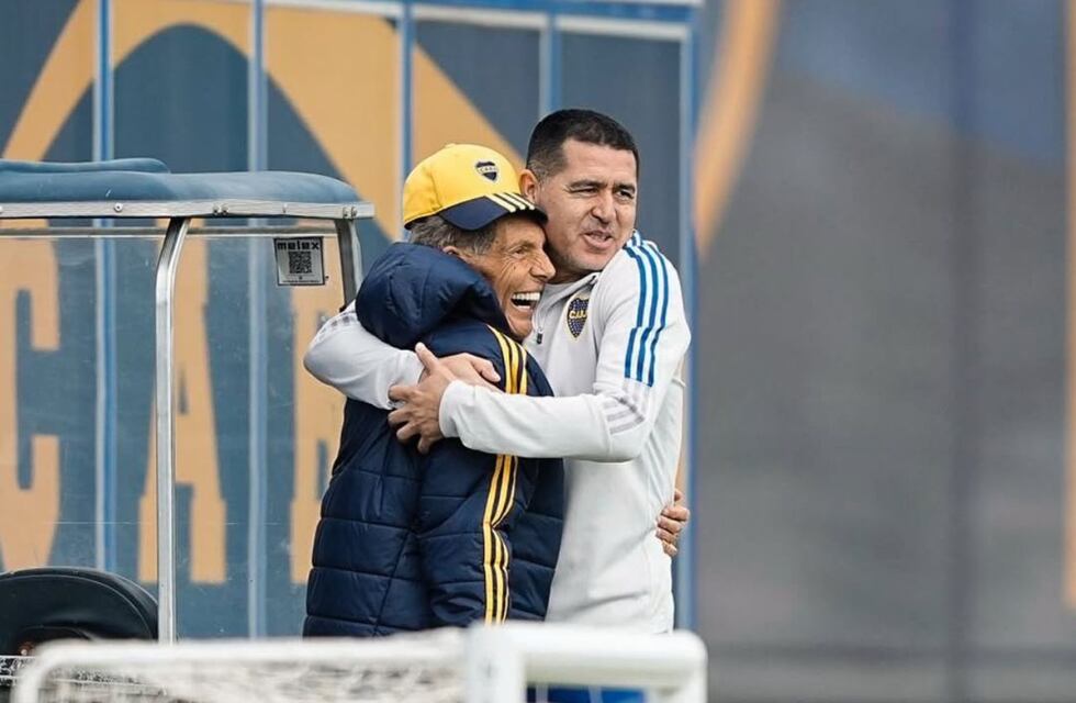 Revelaron el momento que atraviesa Juan Román Riquelme por la salud de Russo, DT de Boca