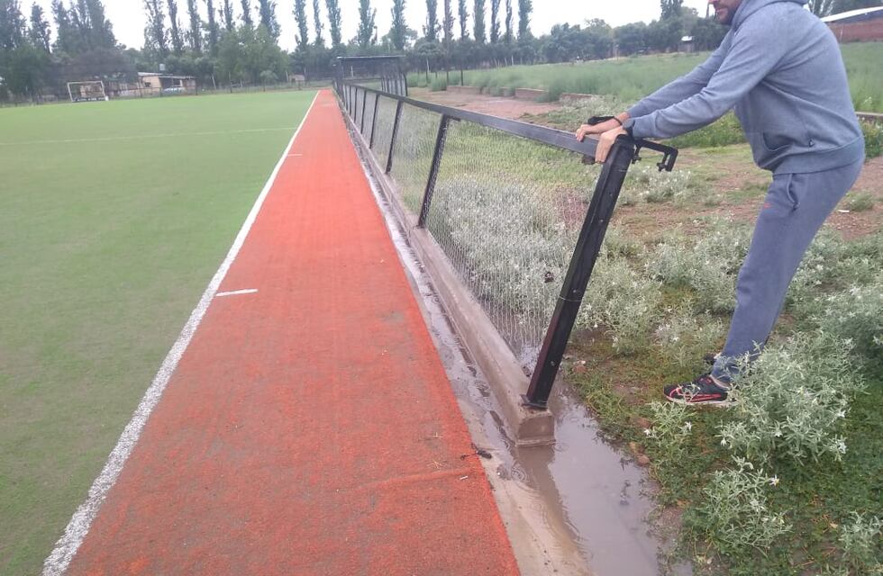 Por los constantes hechos de vandalismo la comuna evaluar reubicar la cancha de hockey de Cuadro Nacional