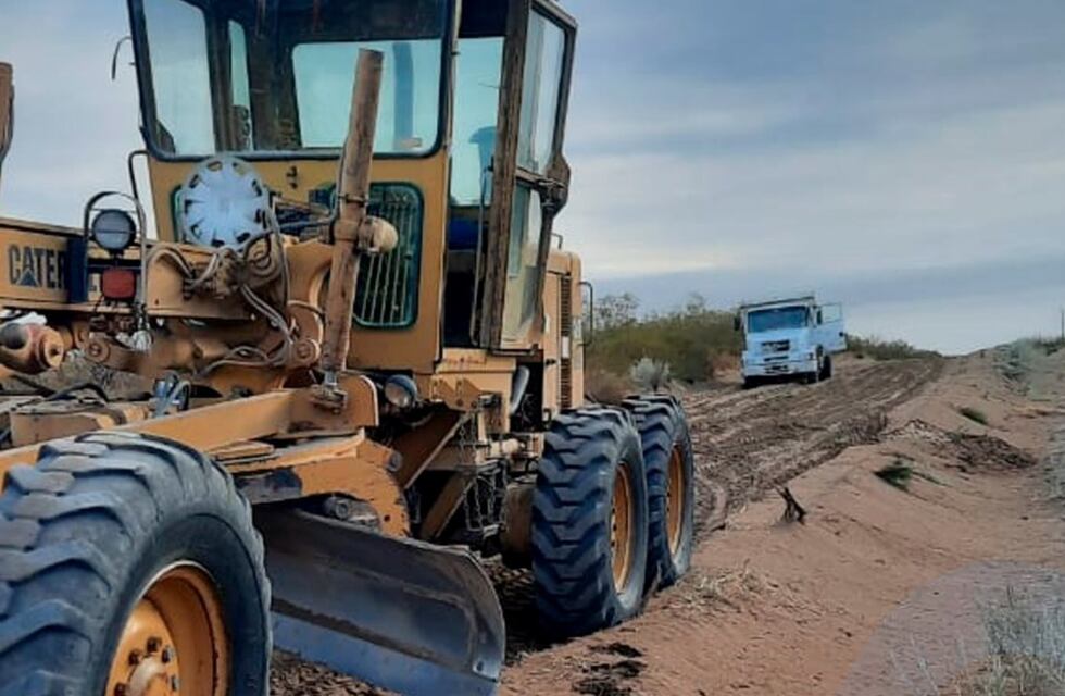 Comenzaron los trabajo para mejorar los caminos ganaderos