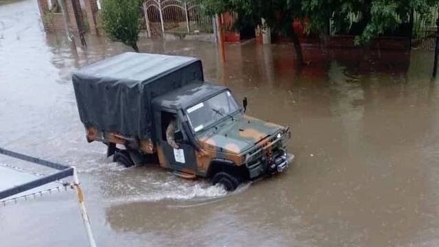 Incansable trabajo de Infantería de Marina y Bomberos Voluntarios de Punta Alta durante el temporal.