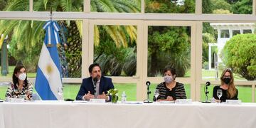 Ministros y Ministras de todo el país participaron del Consejo Federal de Educación (@trottanico).