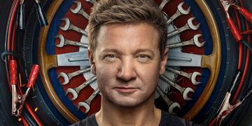 Rennervations o el gran regreso de Jeremy Renner tras el accidente por el que casi pierde sus piernas.