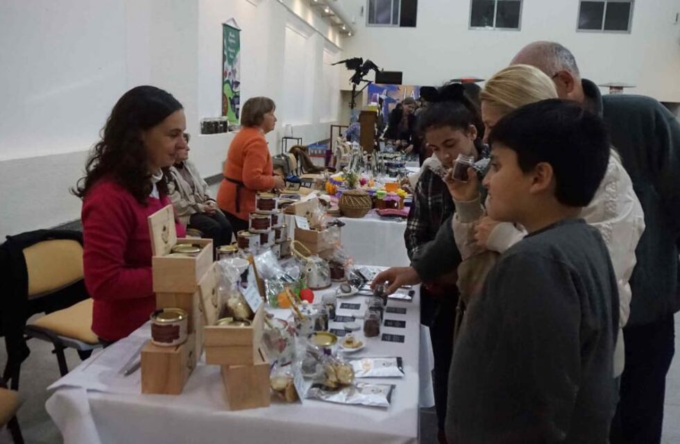 La Cumbre celebra la 10° edición del “Five O’Clock” con té, charlas y pastelería