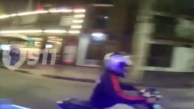 Evadió el control policial y fue perseguido, hasta que impactó contra un vehículo.