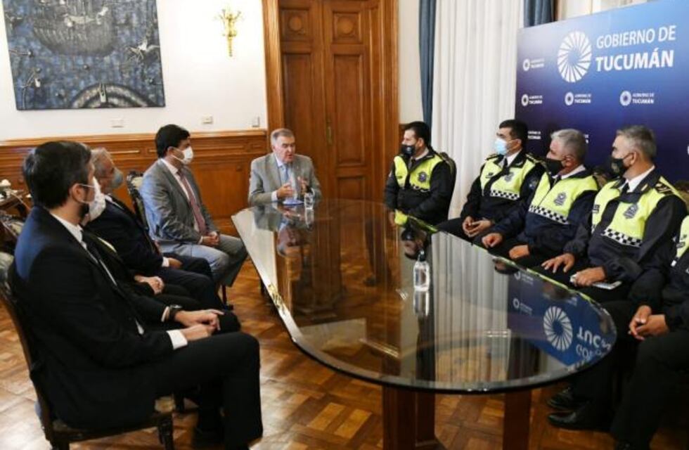 Controles preventivos: Jaldo y la Plana Mayor de la Policía evaluaron los operativos del fin de semana
