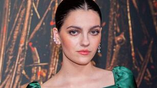 Dónde ver Geek Girl, la serie juvenil británica que  ya es un exitaso en Argentina