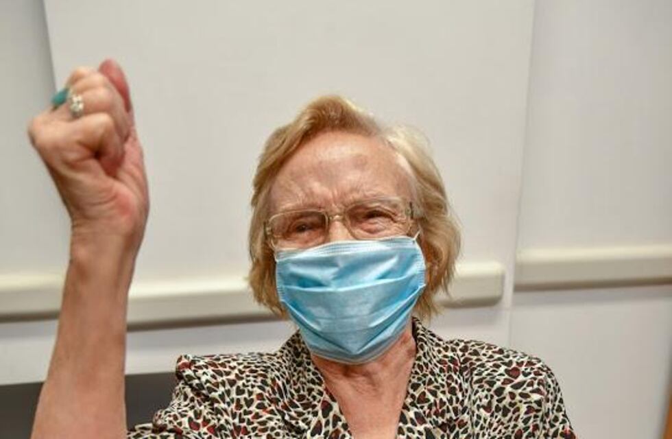 Una mujer de 90 años es la vacunada número un millón en el país