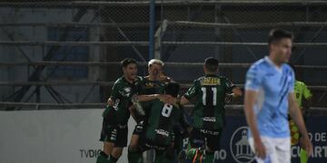 En la mala, Estudiantes casi lo pierde contra el último, Nueva Chicago (Tomy Fragueiro / La Voz).