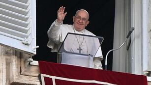 El Papa agradeció a acreditados en el Vaticano la “delicadeza” al cubrir escándalos de la Iglesia.