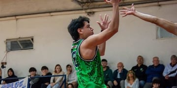 Altense comienza su camino en los playoff. (Foto: Tomás Andrada).