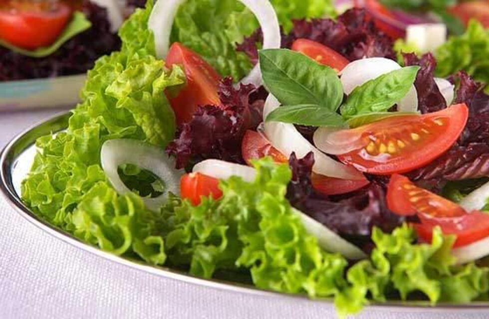 Receta fresca y fácil de ensalada multicolor: ideal para combatir la ola de calor