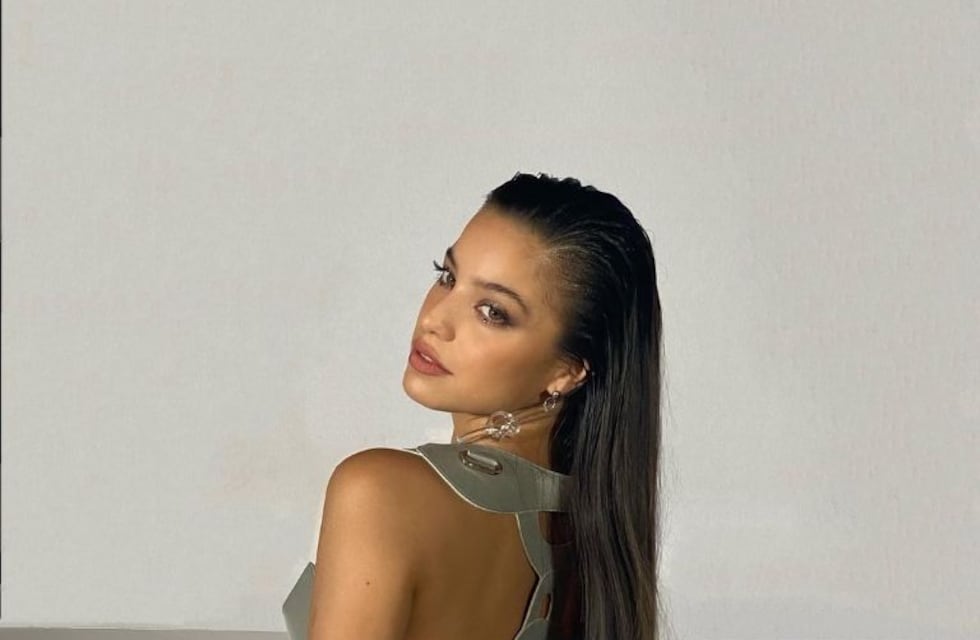 Emilia Mernes fue elegida como una de los “Personajes Del Año 2021″ de la revista Gente