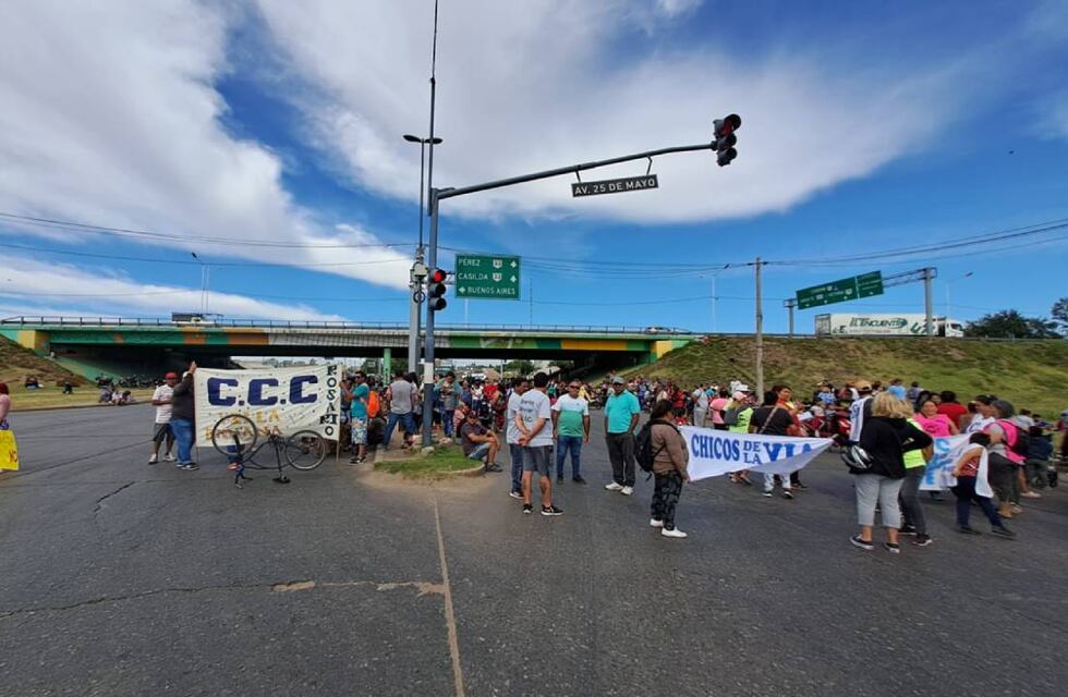 Organizan siete cortes de tránsito en Rosario y un acto en el microcentro