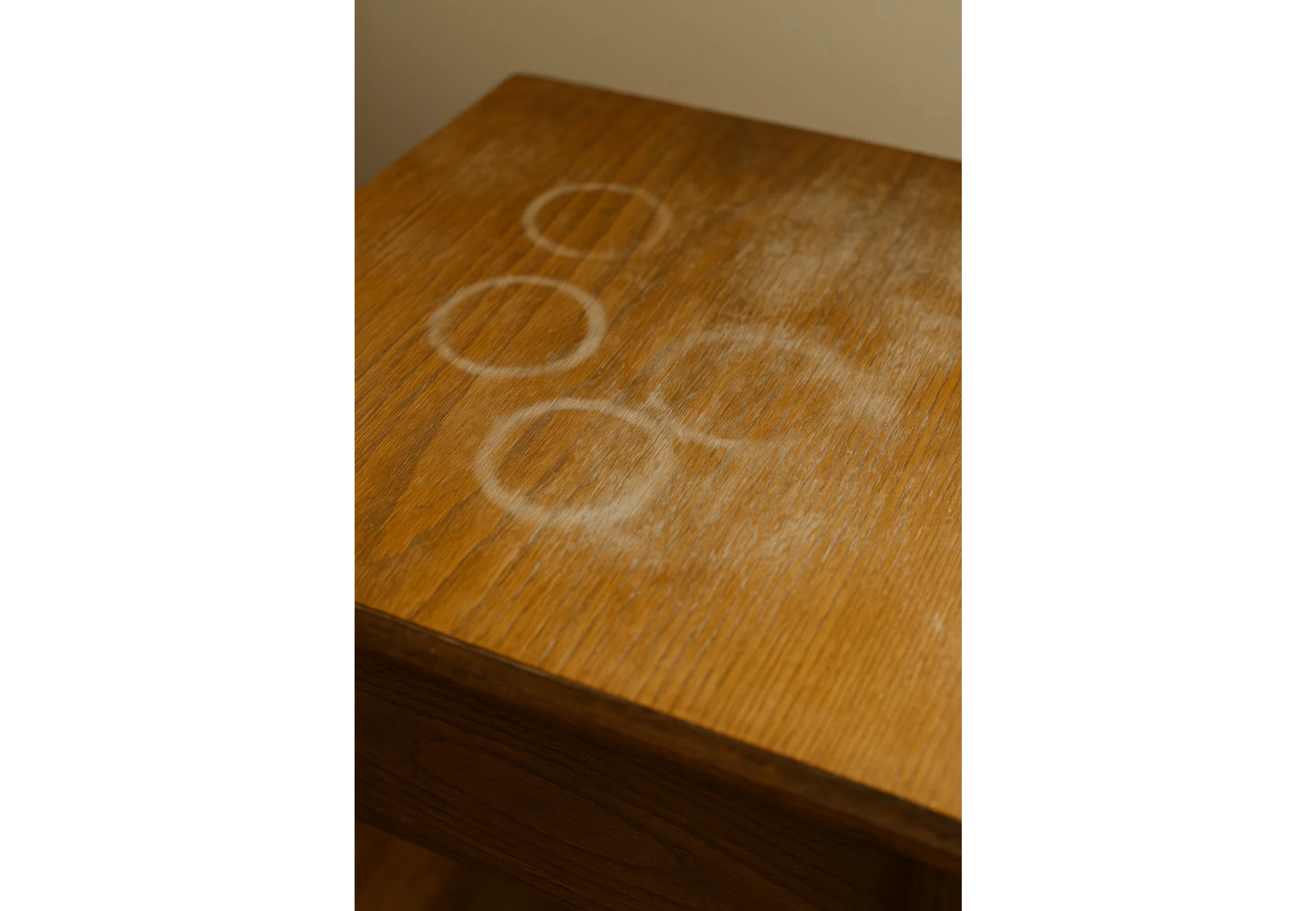 Las manchas de la madera se pueden quitar fácilmente.