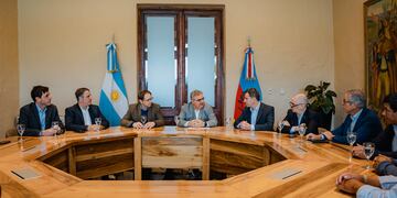 El gobernador Raúl Jalil y funcionarios nacionales discuten en Catamarca sobre el impulso de la exportación de la Fibra de Vicuña.