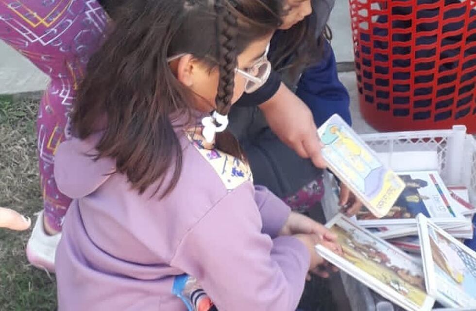 Pérez: los pequeños de Jardín Surcos celebraron con estilo propio el Día del Libro