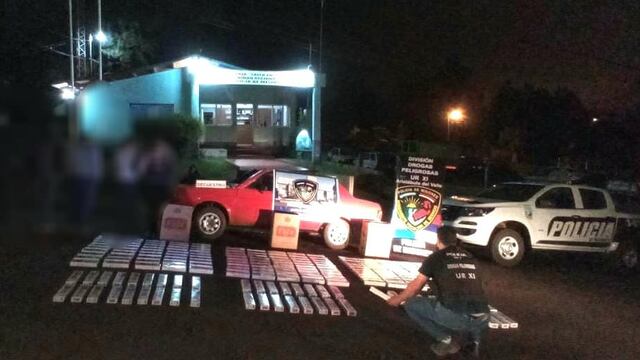 El vehículo fue interceptado al girar en "U" y darse a la fuga ante un control.