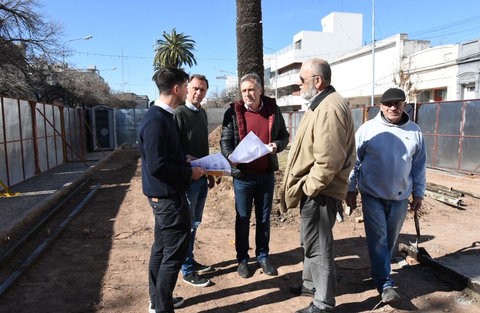 Remodelación de Bv. Santa Fe: después de los canteros, buscarán que los frentistas paguen el arreglo de las veredas