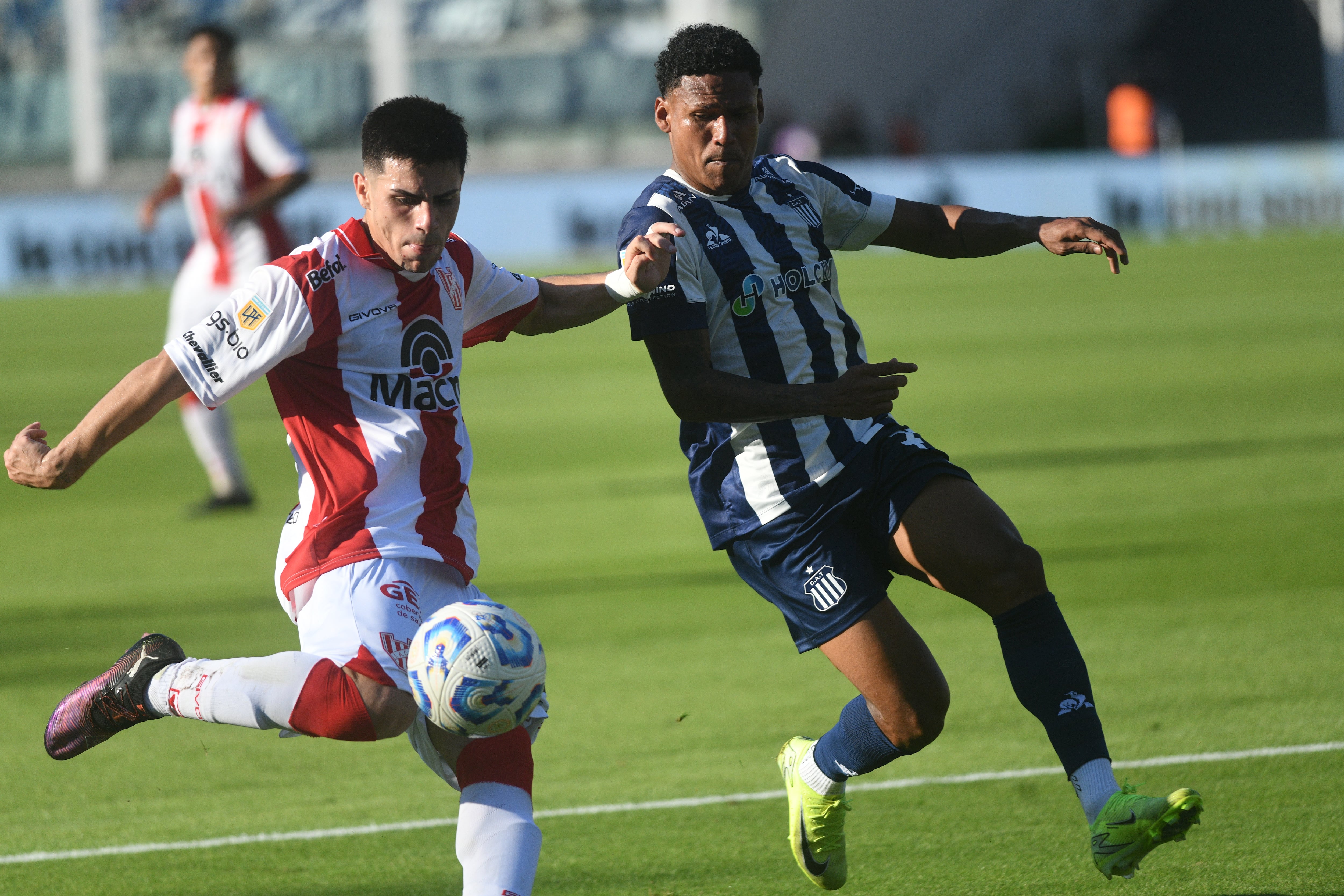 Talleres vs Instituto en el Kempes por fecha de la LPF. Foto Javier Ferreyra