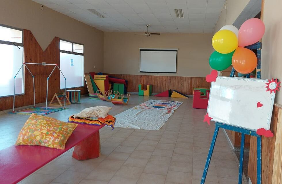 Ya funciona a pleno el Centro de Día Oeste en el exClub Policial