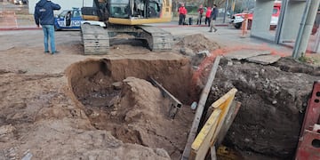 Un hombre sufrió hipotermia tras caer en un pozo con agua. (Foto: Policía de Córdoba)