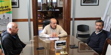 Sánchez se reunió con representantes del Centro de Formación Laboral y visitó Orense