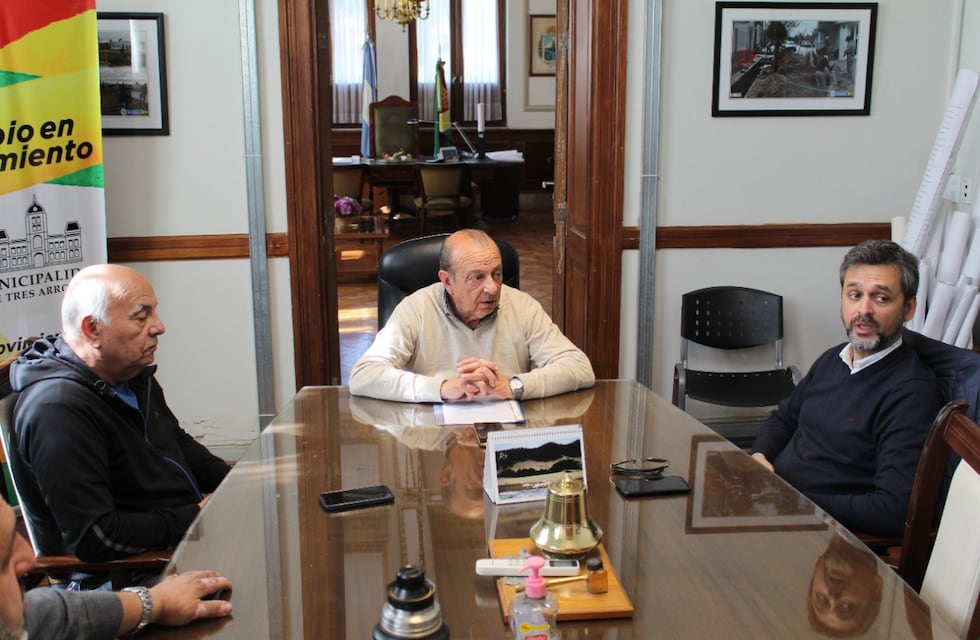 Sánchez se reunió con representantes del Centro de Formación Laboral y visitó Orense