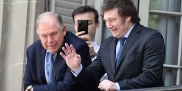 Gerardo Werthein junto a Javier Milei. Foto: Ámbito