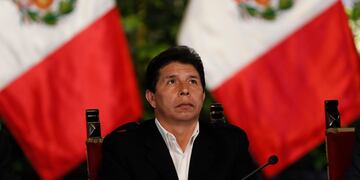 El presidente de Perú, Pedro Castillo, decretó este miércoles disolver temporalmente el Congreso e instaurar un Gobierno de emergencia nacional.