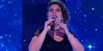 Florencia Álvarez cantó un tema que no conocía y la rompió.