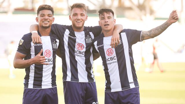 Diego Valoyes, Mateo Retegui y Carlos Auzqui, delanteros de Talleres, que marcarcaron ante Rosario Central por la Liga Profesional. (Prensa Talleres)