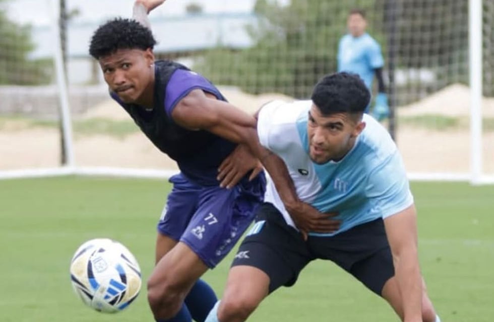 Talleres se enfoca en Vélez, y Carlos Tevez ensayó variantes en el amistoso con Racing