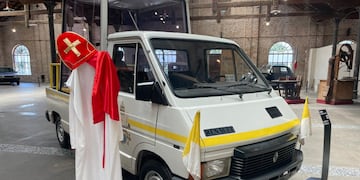 El "Papa Móvil" que se exhibe en el Museo de Industria. (Foto: Municipalidad de Córdoba)