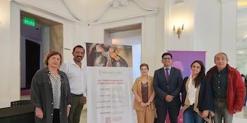 Directivos de la filial Jujuy del Mozarteum Argentino presentaron su programación para este año, junto al administrador del teatro Mitre.
