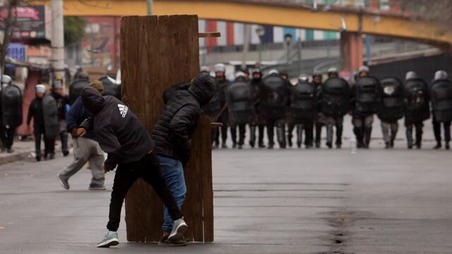 Graves disturbios pusieron en tensión a la provincia durante varias horas el martes. Vecinos del barrio Gorriti denuncian que entre los manifestantes había "gente que no era de Jujuy".