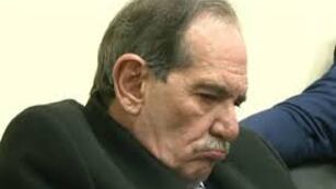 Entre lágrimas, José Alperovich escuchó el pedido de 22 años de prisión que demanda la querella.