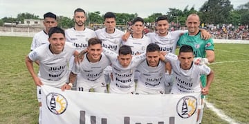 Procedente del Regional Amateur, el equipo de Altos Hornos Zapla busca este domingo en Córdoba escalar al torneo Federal A de la AFA.