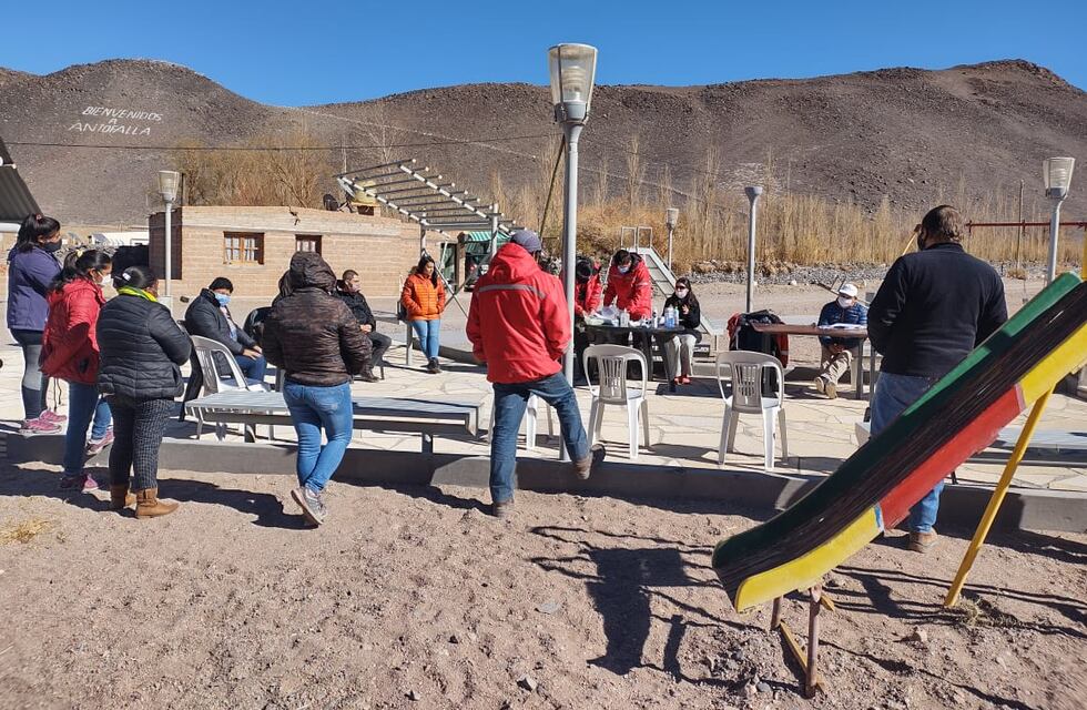 Proyecto de litio en Antofalla: Gobierno y comunidad indígena realizaron inspección en terreno