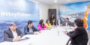 Vuoto se reunió con senadores, diputados y legisladores de Tierra del Fuego