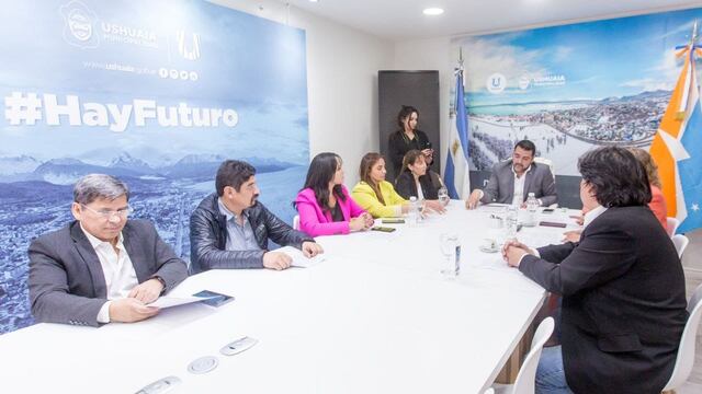 Vuoto se reunió con senadores, diputados y legisladores de Tierra del Fuego