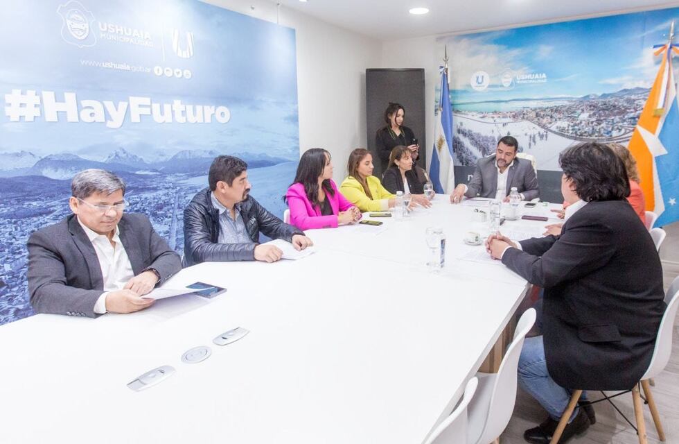 Vuoto se reunió con senadores, diputados y legisladores de Tierra del Fuego