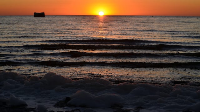 Atardecer en la Laguna de Ansenuza (Ph: Paola Sereno)