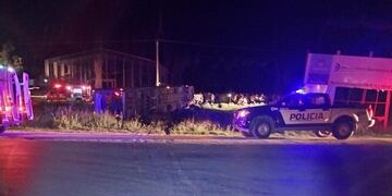 Tragedia en el sur de Córdoba. Murió una mujer y hay decenas de heridos tras el vuelco de un colectivo (Gentileza).