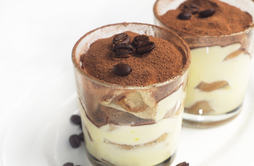 Perfecto para el antojo dulce: cómo hacer postrecitos saludables con sabor tiramisú