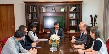 La Legislatura y la UNT trabajan en un marco legal actualizado para fortalecer los derechos ciudadanos.