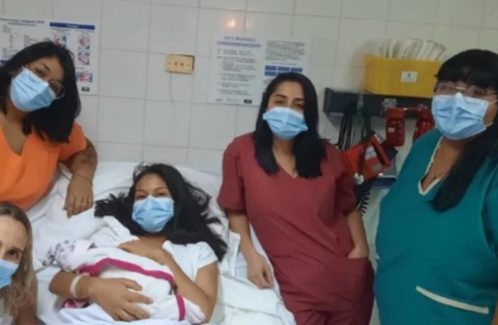 Tierno gesto: un hombre de Cutral Co construyó y donó una cuna para el primer bebé del 2023 en conmemoración a su nieto