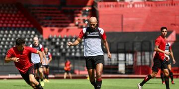 Patronato jugó dos amistosos en Rosario.